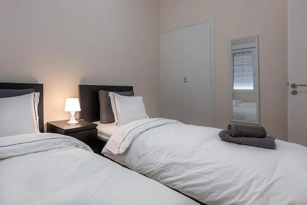 Kerameikos 2 Bedroom Apartment アテネ エクステリア 写真