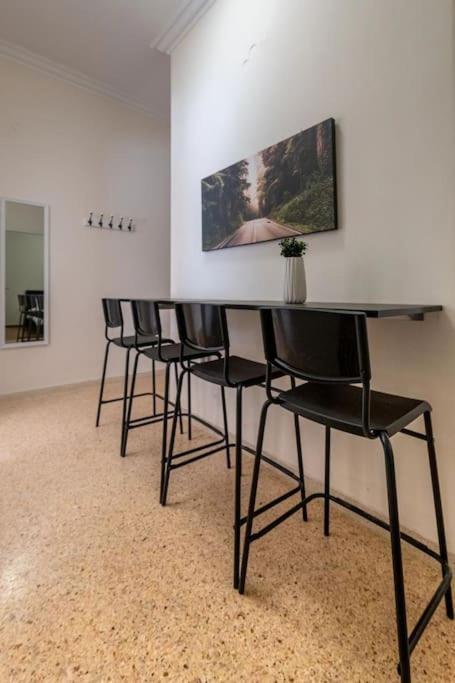 Kerameikos 2 Bedroom Apartment アテネ エクステリア 写真