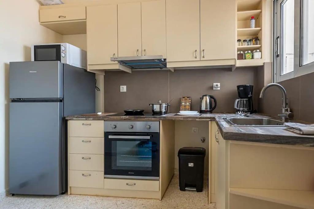 Kerameikos 2 Bedroom Apartment アテネ エクステリア 写真