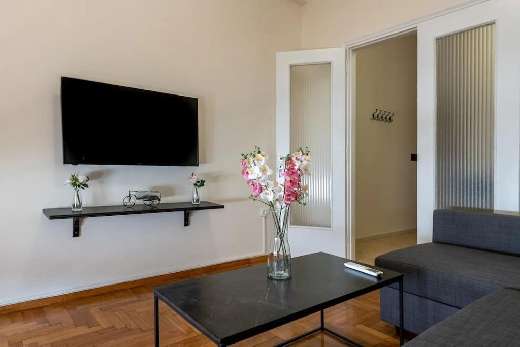 Kerameikos 2 Bedroom Apartment アテネ エクステリア 写真