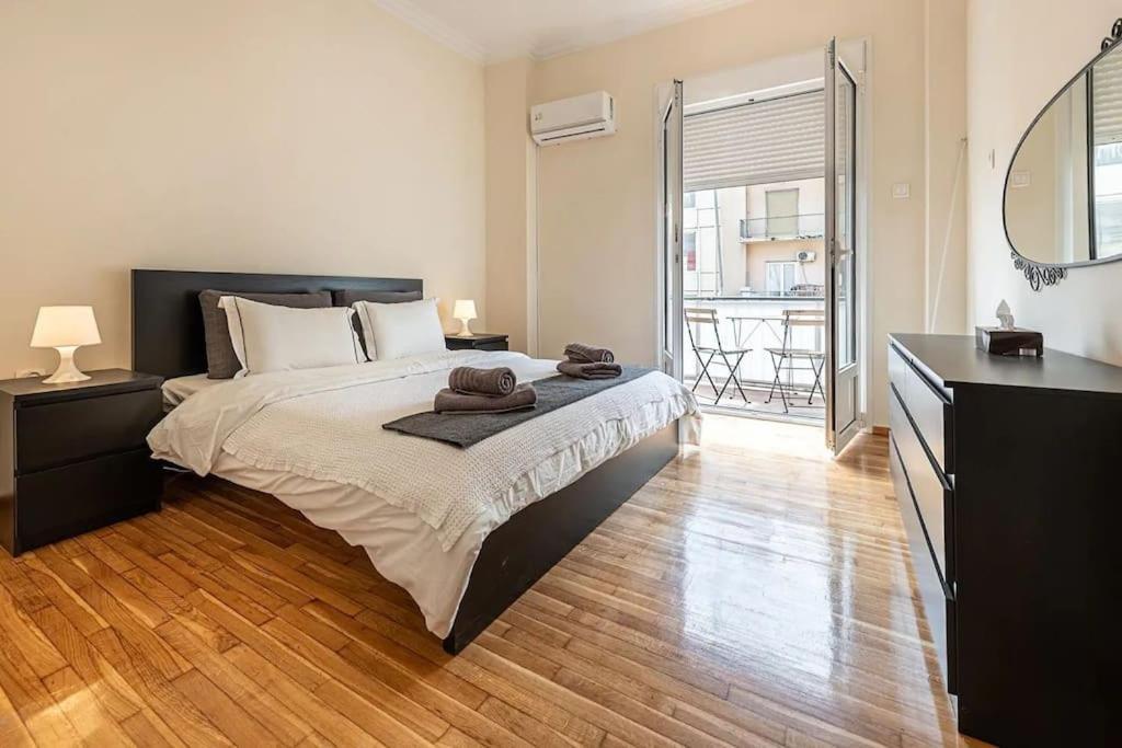Kerameikos 2 Bedroom Apartment アテネ エクステリア 写真